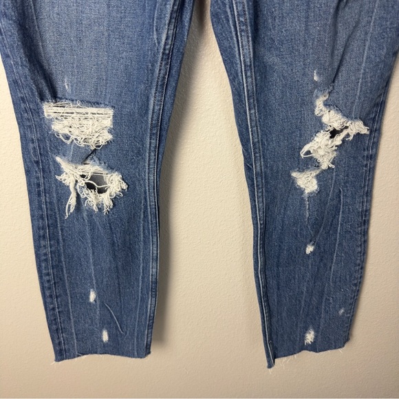 Abercrombie & Fitch NWT The Mom High Rise Jeans - Picture 4 of 11